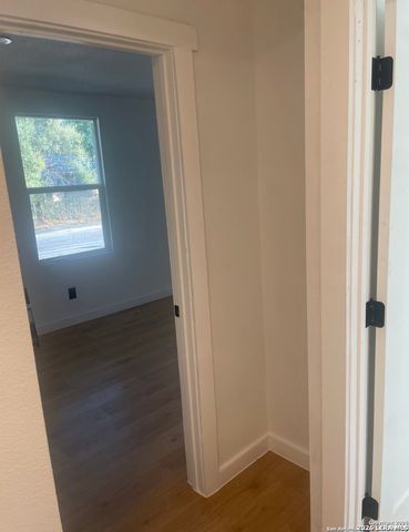 3114 Saturn, San Antonio, TX 78226