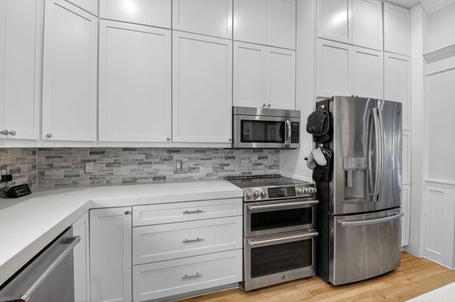 2830 SW 6th Street, Boynton Beach, FL 33435