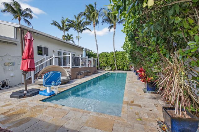 2830 SW 6th Street, Boynton Beach, FL 33435