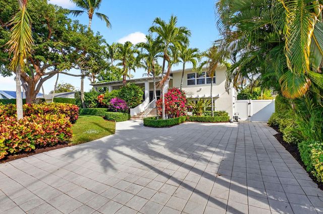 2830 SW 6th Street, Boynton Beach, FL 33435