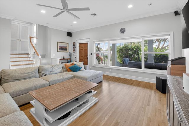 2830 SW 6th Street, Boynton Beach, FL 33435