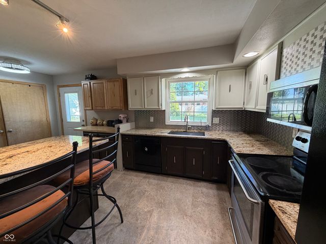 604 W Jane Drive, Sharpsville, IN 46068