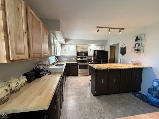 604 W Jane Drive, Sharpsville, IN 46068