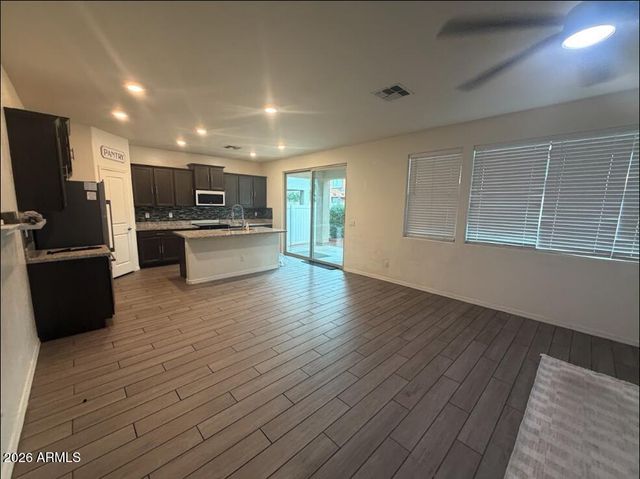 8804 W Jefferson Street, Tolleson, AZ 85353