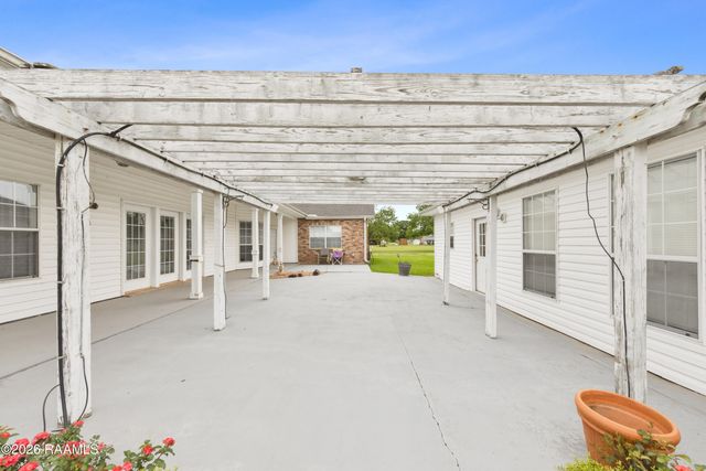 1125 Papit Guidry Road, St. Martinville, LA 70582