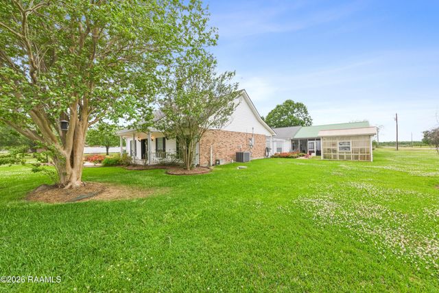 1125 Papit Guidry Road, St. Martinville, LA 70582