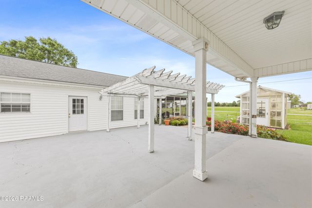1125 Papit Guidry Road, St. Martinville, LA 70582