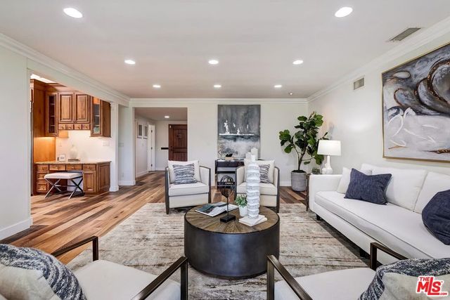 823 Enchanted Way, Pacific Palisades, CA 90272
