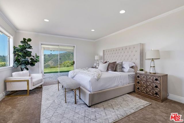 823 Enchanted Way, Pacific Palisades, CA 90272
