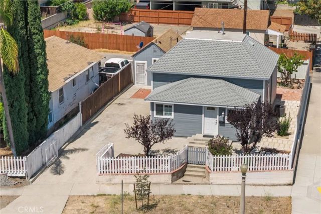 402 E Grand, Corona, CA 92879