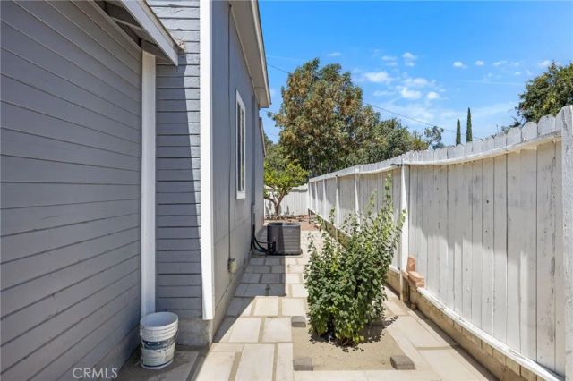 402 E Grand, Corona, CA 92879