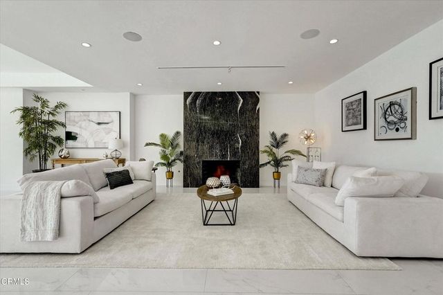 4423 Bergamo Drive, Los Angeles, CA 91436