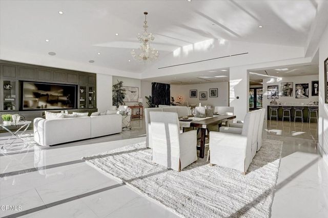 4423 Bergamo Drive, Los Angeles, CA 91436