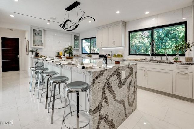 4423 Bergamo Drive, Los Angeles, CA 91436