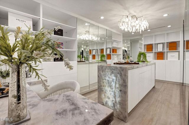 4423 Bergamo Drive, Los Angeles, CA 91436