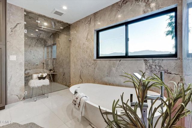 4423 Bergamo Drive, Los Angeles, CA 91436