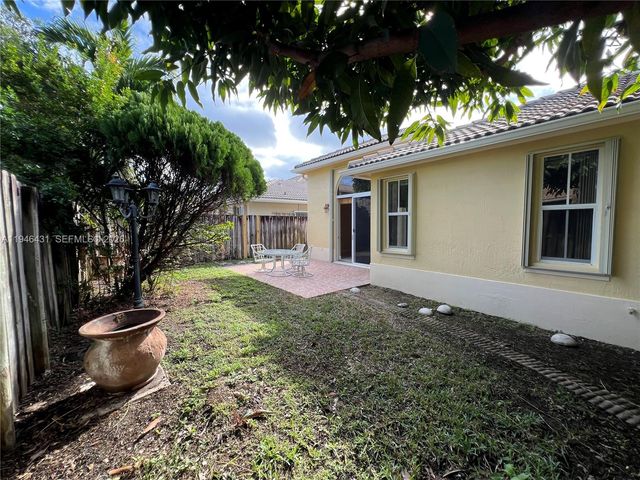 9047 SW 161st Ter 9047, Palmetto Bay, FL 33157