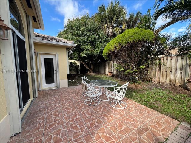 9047 SW 161st Ter 9047, Palmetto Bay, FL 33157