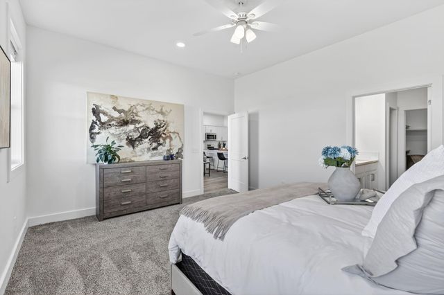 209 East Bridge Road, Northwood, OH 43619