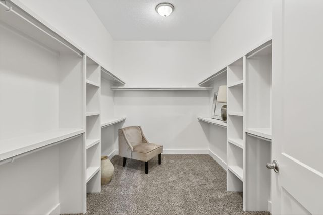 209 East Bridge Road, Northwood, OH 43619