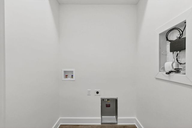 209 East Bridge Road, Northwood, OH 43619