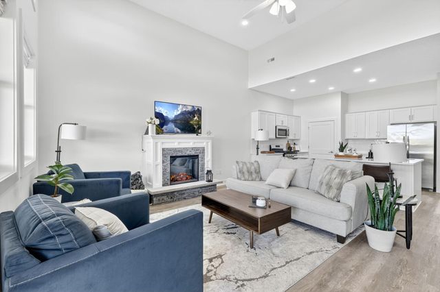 209 East Bridge Road, Northwood, OH 43619