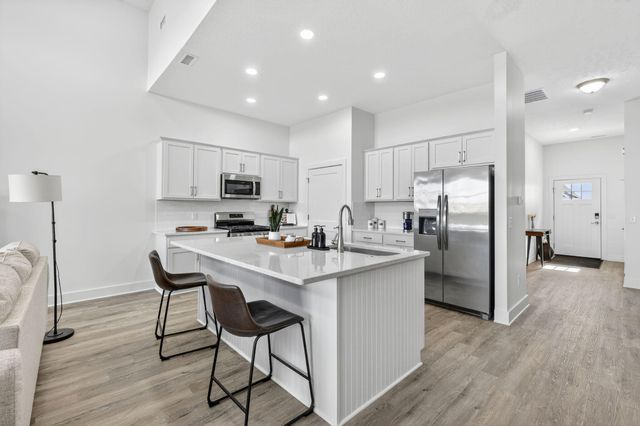 209 East Bridge Road, Northwood, OH 43619