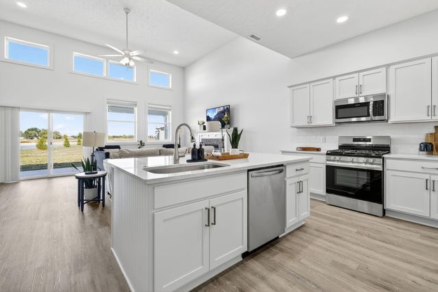 209 East Bridge Road, Northwood, OH 43619