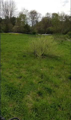 222 Dolan Cir, Taunton, MA 02718