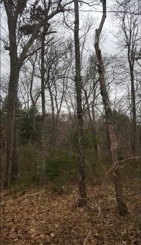 222 Dolan Cir, Taunton, MA 02718