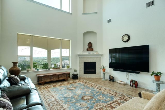 258 Baldovino SKWY, Lakeway, TX 78738