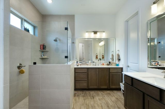 258 Baldovino SKWY, Lakeway, TX 78738