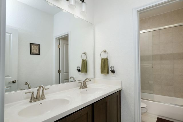 258 Baldovino SKWY, Lakeway, TX 78738