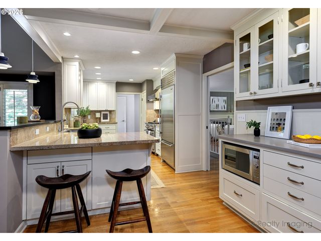 4460 Sw 78TH Ave, Portland, OR 97225
