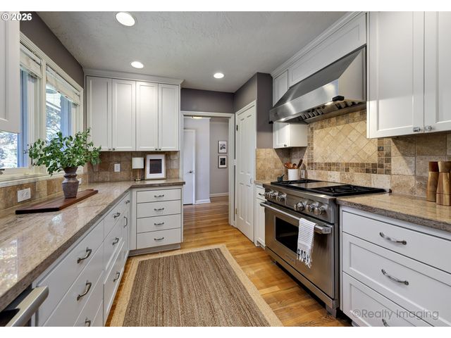 4460 Sw 78TH Ave, Portland, OR 97225