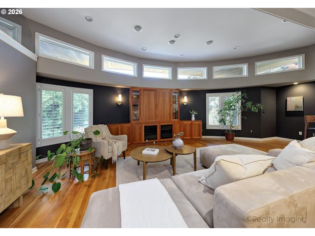 4460 Sw 78TH Ave, Portland, OR 97225
