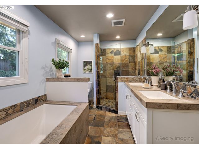 4460 Sw 78TH Ave, Portland, OR 97225