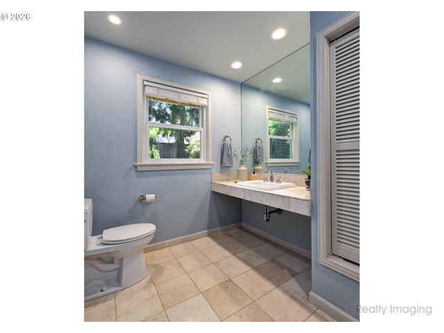4460 Sw 78TH Ave, Portland, OR 97225