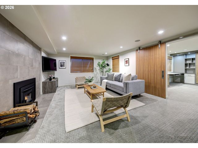 4460 Sw 78TH Ave, Portland, OR 97225