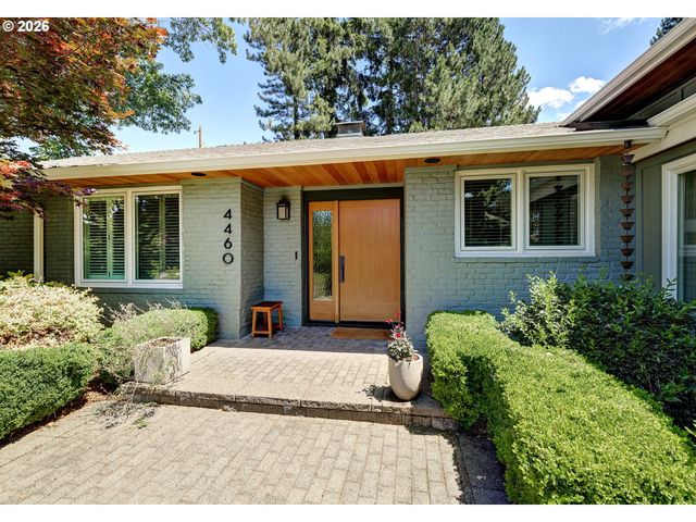 4460 Sw 78TH Ave, Portland, OR 97225
