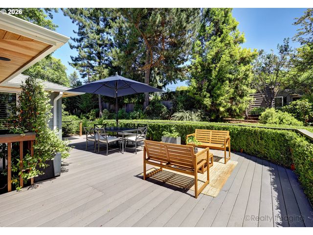 4460 Sw 78TH Ave, Portland, OR 97225