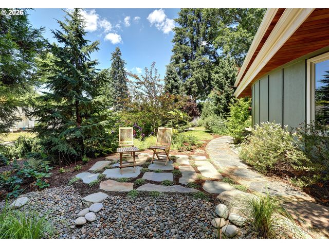 4460 Sw 78TH Ave, Portland, OR 97225