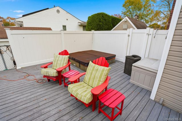 68 Westwood Avenue, Deer Park, NY 11729