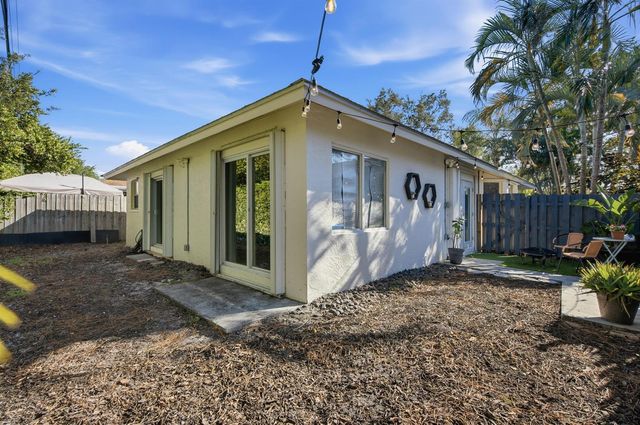 1105 Cherokee Street, Jupiter, FL 33458