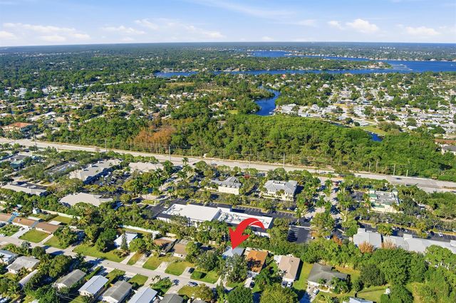 1105 Cherokee Street, Jupiter, FL 33458