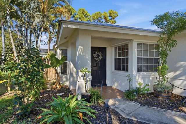 1105 Cherokee Street, Jupiter, FL 33458