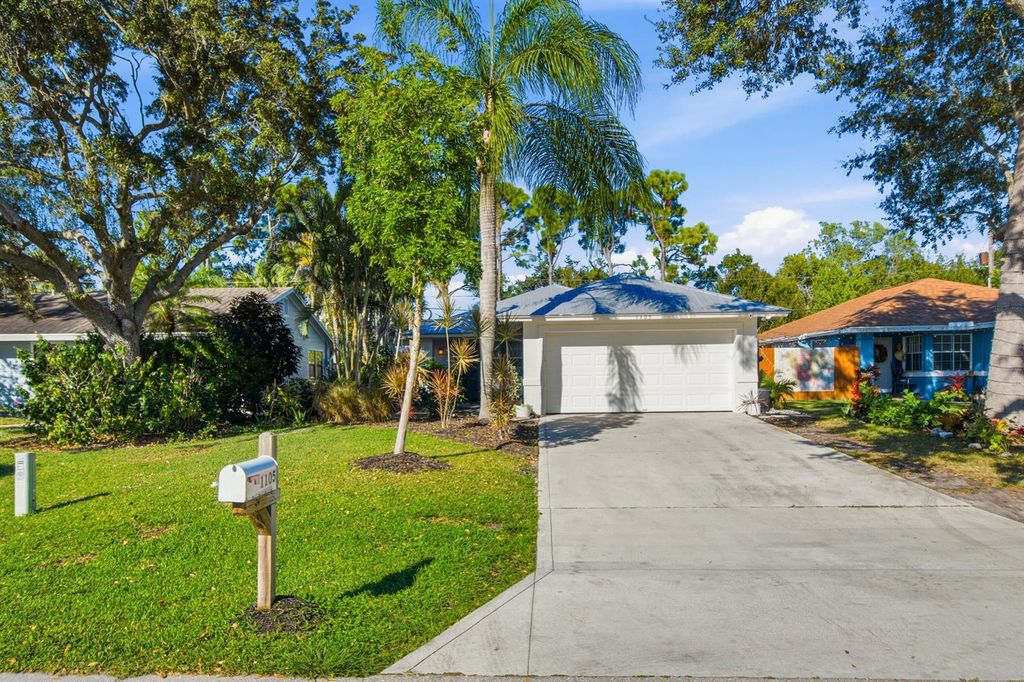 1105 Cherokee Street, Jupiter, FL 33458