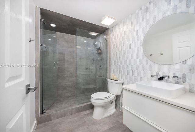 690 SW 1st Ct PHI10, Miami, FL 33130