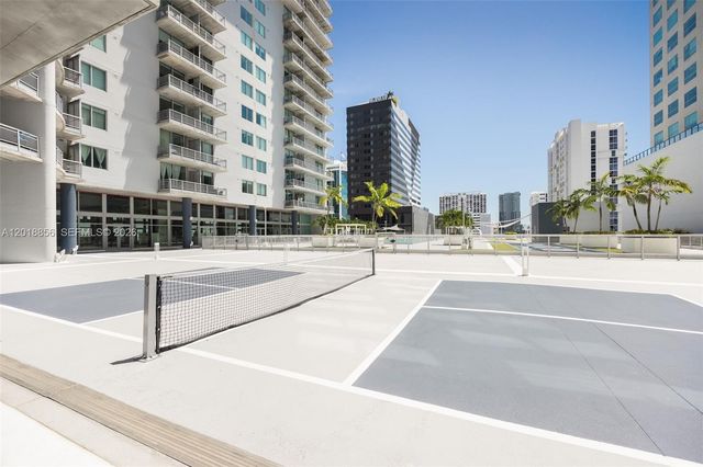 690 SW 1st Ct PHI10, Miami, FL 33130