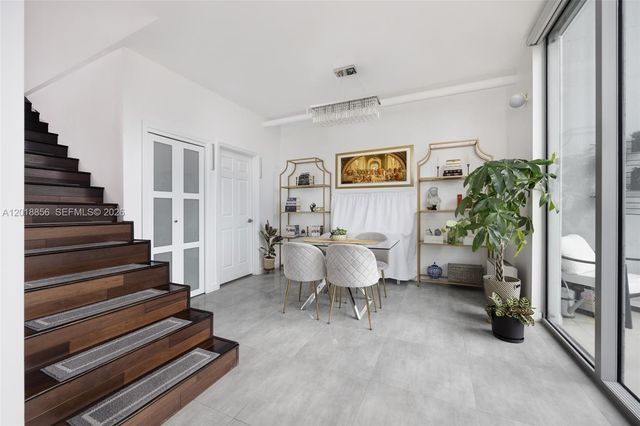 690 SW 1st Ct PHI10, Miami, FL 33130